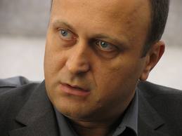 Nişele profitabilităţii din afacerea antreprenorului Dan Şucu