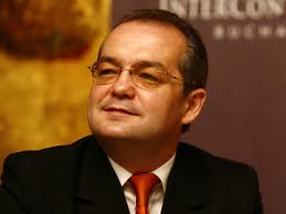 Corpul de Control al premierului a constatat nereguli la finantarea stadionului Ion Moina din Cluj-Napoca de catre Cabinetul Boc. Guvernul va sesiza Parchetul