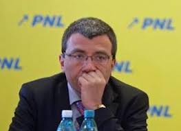 Ministrii delegati pentru relatia cu mediul de afaceri nu au succes la investitori