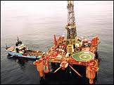 Companii petroliere romanesti, interesate de resursele de hidrocarburi din zona platoului continental al Marii Negre, aflat in zona comerciala ucraineana
