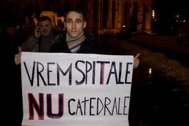 Romania are de doua ori mai multe biserici decat scoli sau spitale