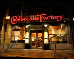 Lantul de restaurante american “Cheesecake Factory”, acorda directorilor cate un BMW nou din 3 in 3 ani
