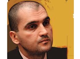 Sorin Alexandrescu, la DNA, unde urmeaza sa i se comunice prelungirea interdictiei de a parasi tara