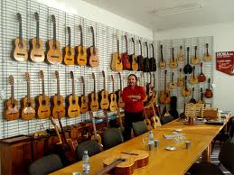 Hora SA Reghin, cel mai mare producator de instrumente muzicale din
