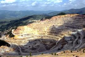 Diversiunea de la Rosia Montana acorda timp firmei Deva Gold, sa-si faca treaba in liniste