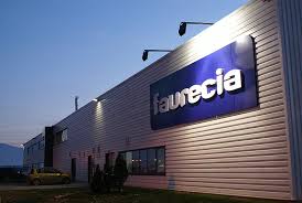 Producatorul de componente auto Faurecia, prezent si in Romania, ar putea fi vandut de Peugeot